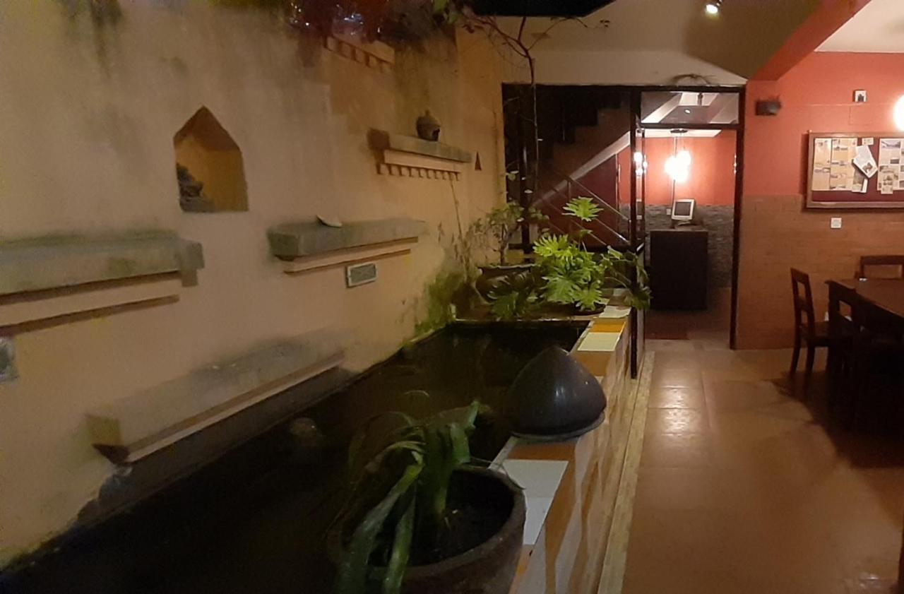 Hotel Ambience House à Lalitpur Extérieur photo